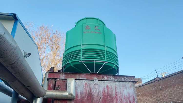 延安DBNL3-125T圓形玻璃鋼冷卻塔安裝完畢